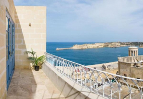 Rare Valletta Seaview Penthouse - Garden VIEW - WiFi